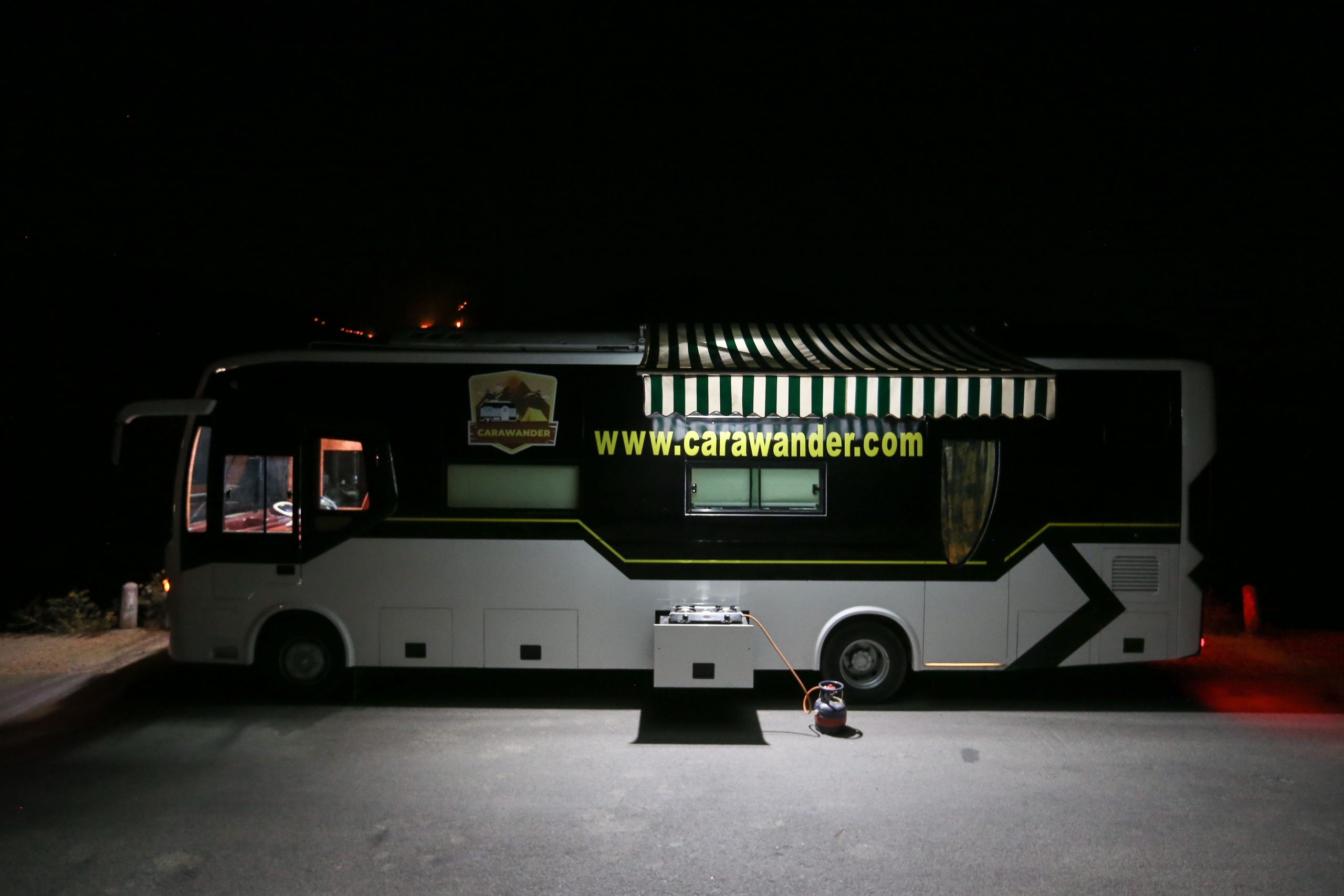 caravan bus